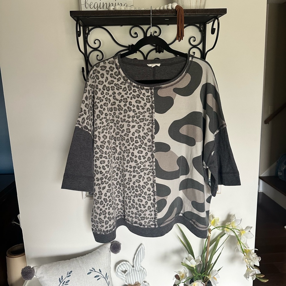 Easel Gray Ribbed Patchwork Knit Top - image 1